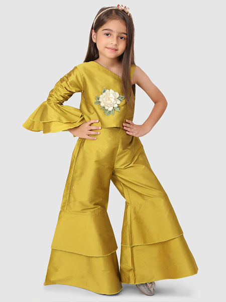 Fashionable Dress